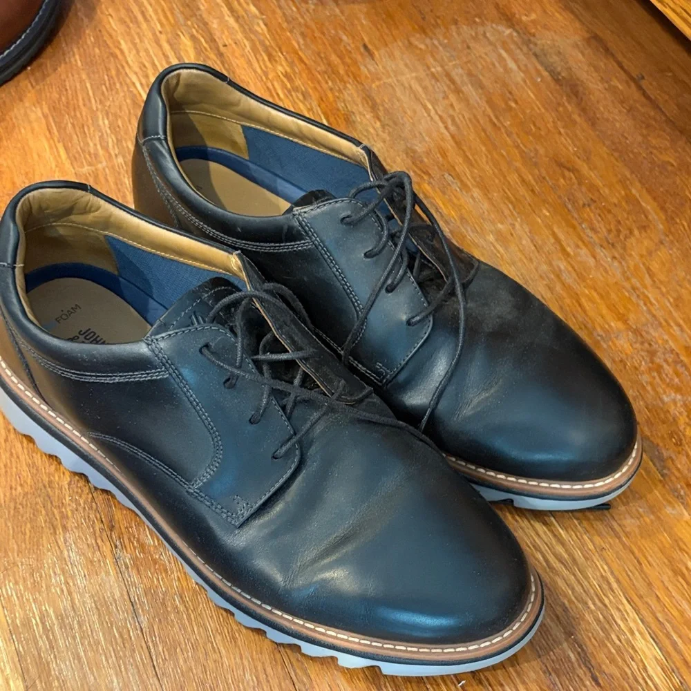 Johnston & Murphy Men's Black Leather Chukka-Style Lace-Up Boots